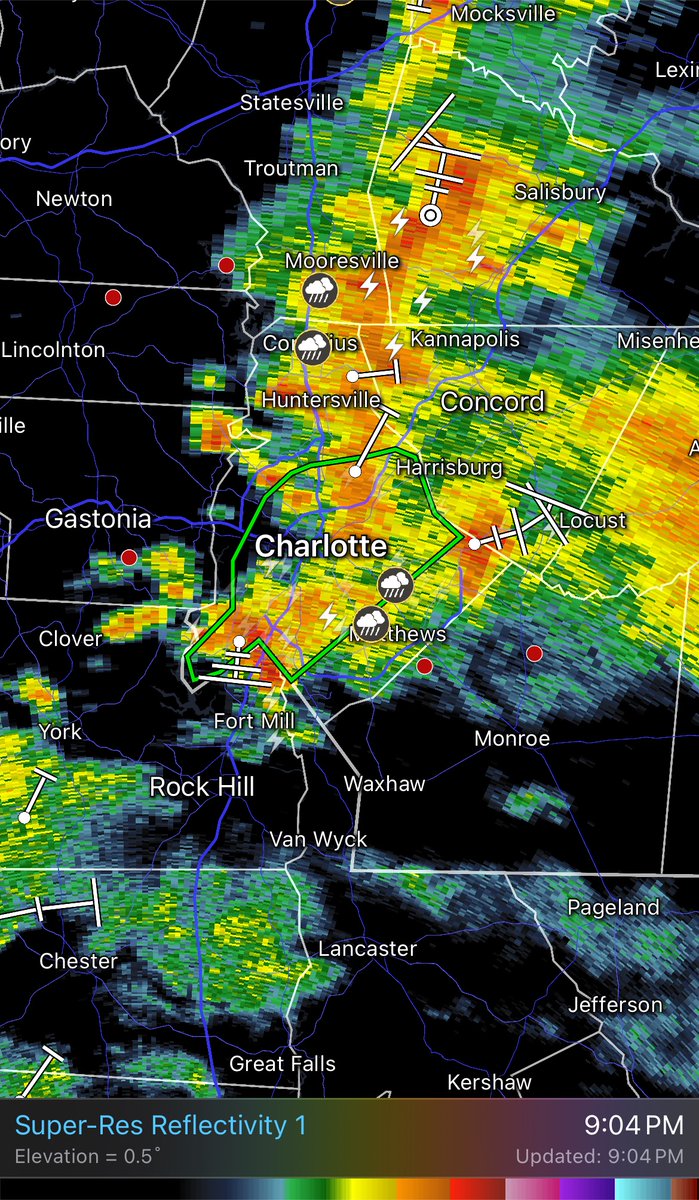 Lauren_m__wx's tweet photo. Flash flooding continues in portions of Southern/Central Charlotte.  Up to 4 inches of rain have fallen in some locations with more expected as storms linger in the area. Little Sugar Creek is almost at its moderate flood stage.   #ncwx #cltwx https://t.co/J5jz2SLvZJ