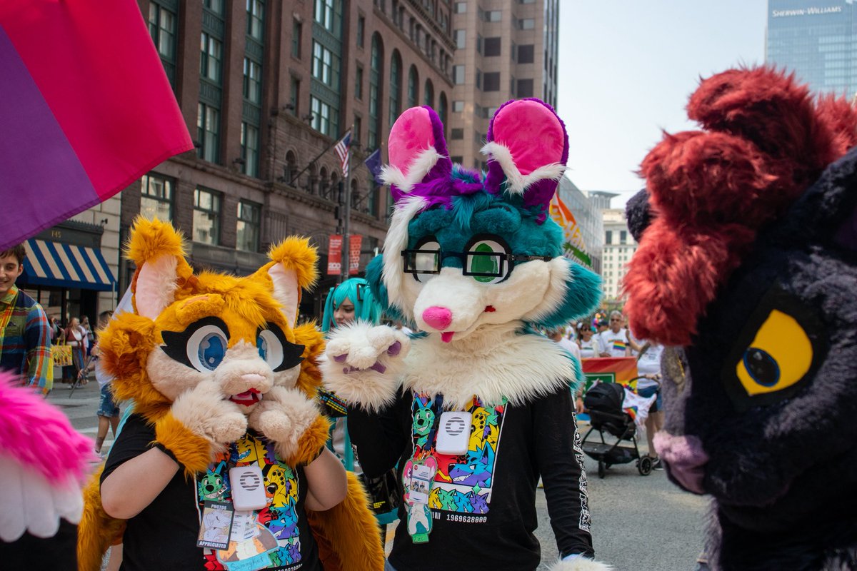 XxCreamPufffxX's tweet photo. When to CLE Pride last Saturday with @Zirconiconium !!! We had a BLAST!! I just loved how everyone cheered for our group and all the positive comments I’ve gotten at the festival!!! Can’t wait to do it again next year!!! ;w; https://t.co/EhP7oZAjGa