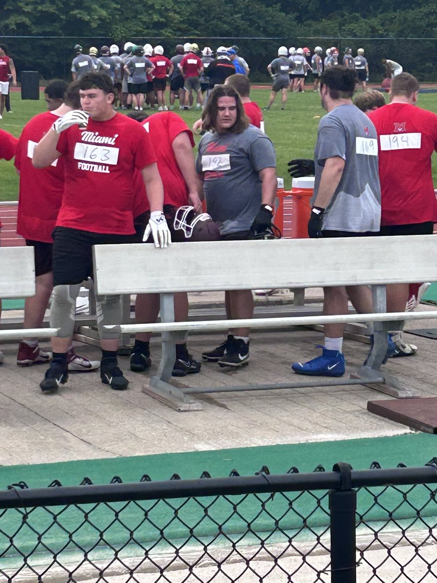 McEvanm76's tweet image. Had a great time at the Miami (OH) Academic Mega Camp today! Got a little better with each rep! A big thanks to @CoachBraham_ , @CoachLawrenceMC, @CoachVThomas, @CoachGrant74,@CoachCAdams_ for speaking with me after!