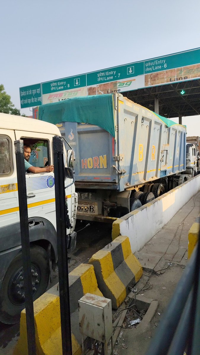adolfISM58's tweet photo. @NHAI_Official there is long congestion before toll on NH34 https://t.co/yMNQT6U9dm