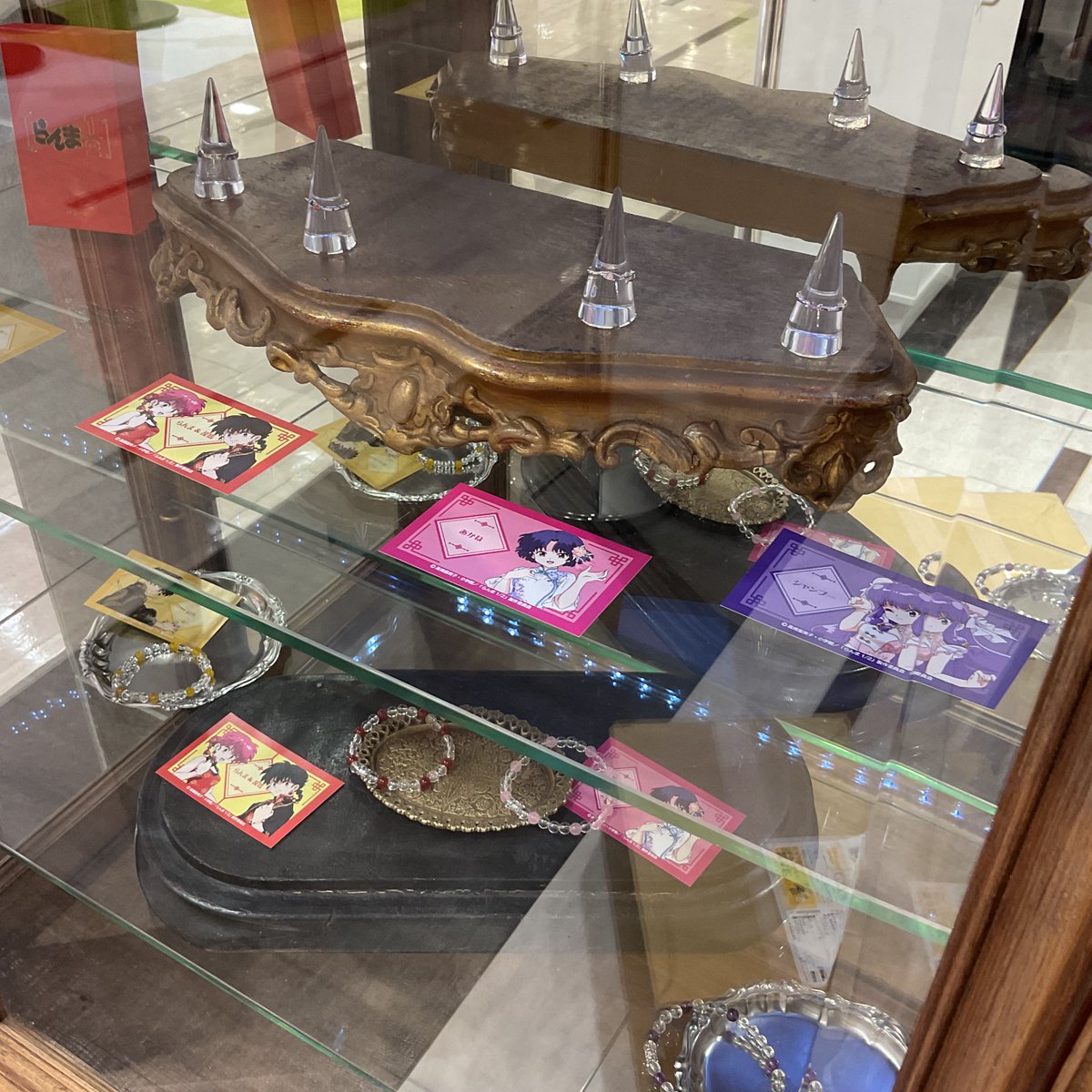 おはようございます！
【TVアニメ 『らんま1/2』POP UP STORE】開催中です🍥

店内のPOPや展示サンプルなどすべてお写真OKです📸
記念に是非撮って行ってくださいね♪
お揃いのアクセサリーをつけて記念撮影なんかも…👀✨

ご来店お待ちしております💖