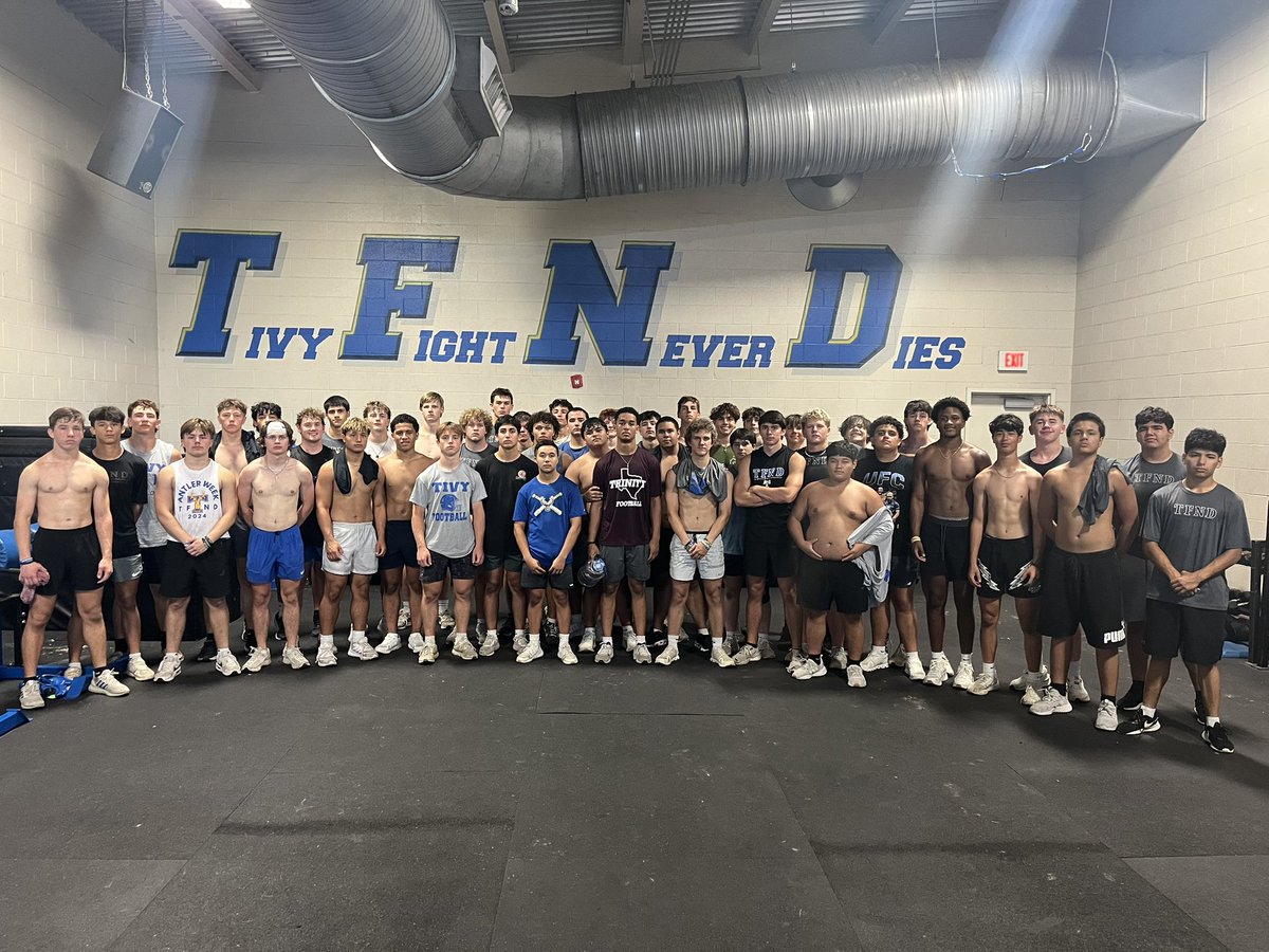 TFNDFootball's tweet image. Culture of commitment shining through in week one! Our dudes finished strong! Let’s keep getting after it next week! Special shoutout to the athletes with perfect attendance this week, keep being different! #TFND #CultureOfCommitment #KISDInspires