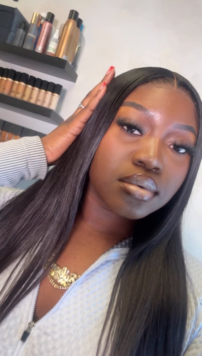 FinestEdlyne's tweet photo. Another Day Another GLAM. 🫦
Install: @ sheslayzby.e
Makeup: @ belucesglam https://t.co/NTbb3Kl5Ci