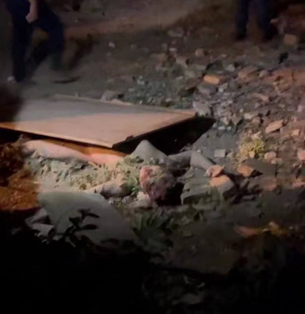 Mehti24681's tweet image. &quot;I swear by the blood of this innocent child, we won&apos;t stop until we uproot you, you bastards 
 #StopIsraeliCrimes #JusticeForIran #EndIsraeliAggression #FreePalestine #IsraelWarCrimes #Tehran