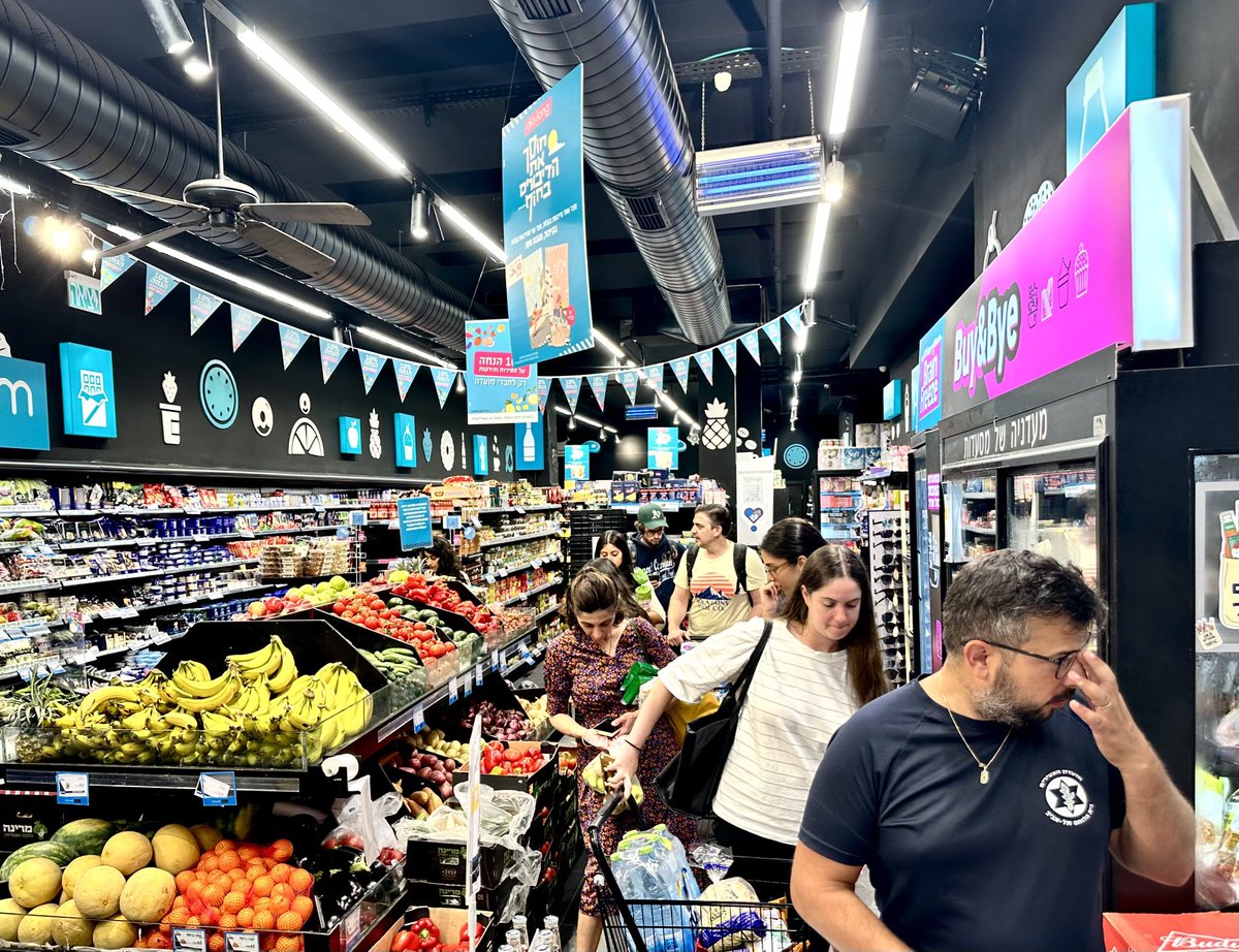 I have never shopped at the AM:PM at 4 in the morning before; I had no idea how busy it is at that hour