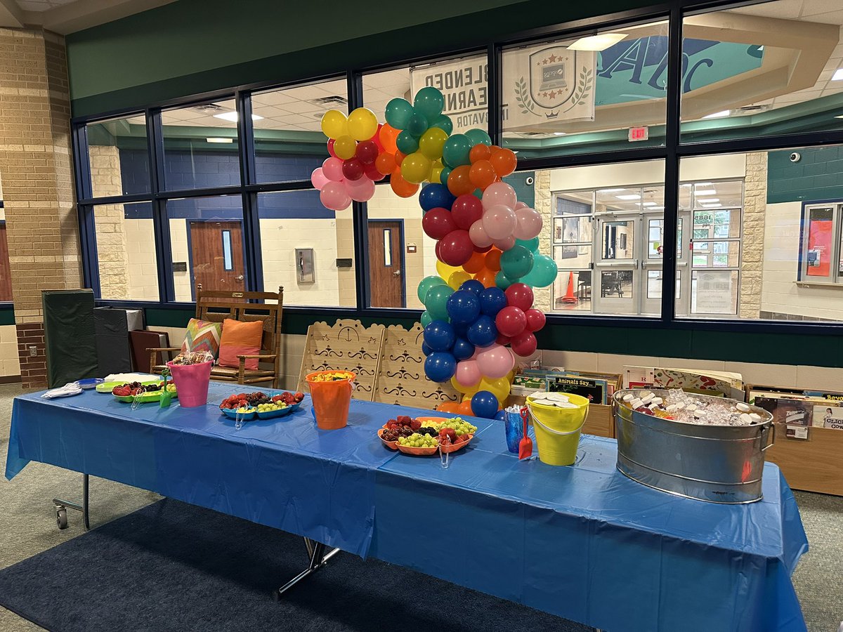 Natalie Johnson (@yourkidsfavap) on Twitter photo First full week of summer school: ✅
Teachers survived the rain 🌧️, the car rider line 🚗, and 87 rounds of “Is it lunchtime yet?” We made it, barely—but with the style and grace that only a <a href="/SpringISD/">Spring ISD</a> teacher could possess. 😅🍎#SummerSchoolSurvivors <a href="/SISD_CoA/">K. Cuellar</a> <a href="/LaTracyHarris/">LaTracy Harris, Ed.D</a> First full week of summer school: ✅
Teachers survived the rain 🌧️, the car rider line 🚗, and 87 rounds of “Is it lunchtime yet?” We made it, barely—but with the style and grace that only a <a href="/SpringISD/">Spring ISD</a> teacher could possess. 😅🍎#SummerSchoolSurvivors <a href="/SISD_CoA/">K. Cuellar</a> <a href="/LaTracyHarris/">LaTracy Harris, Ed.D</a>
