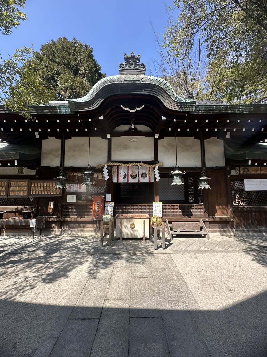 AyWe0's tweet photo. 令和7年3月22日
京都市上京区　白峯神社さん⛩️
サッカーをはじめ球技の神様で有名な神社さん⛩️自転車でブラリと参拝😀🚲
#京都市　#上京区　#白峯神社
#御朱印　#そうだ京都へ行こう https://t.co/K4aPWgzFAg