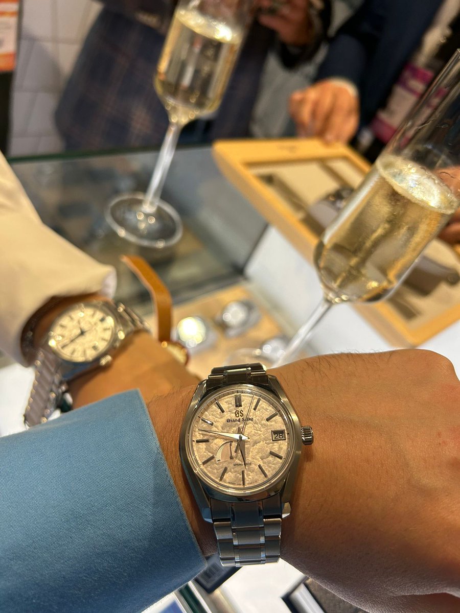 TheGuiltyNote's tweet image. #NosDeclaramosCulpables en el Salón Internacional de Alta Relojería #SiarSummer