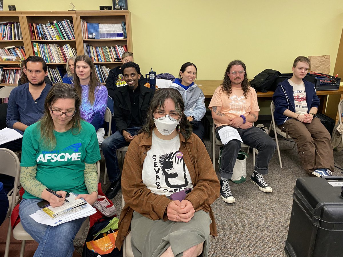 MFELocal59's tweet image. Over 100 members &amp;amp; community allies showed up to bargaining tonight despite the rain. The school year has ended, but our solidarity hasn’t!
#SummerOfSolidarity #HotLaborSummer