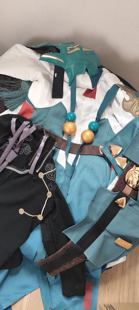 パーツ付け終わったけど合ってるかまだ分からん