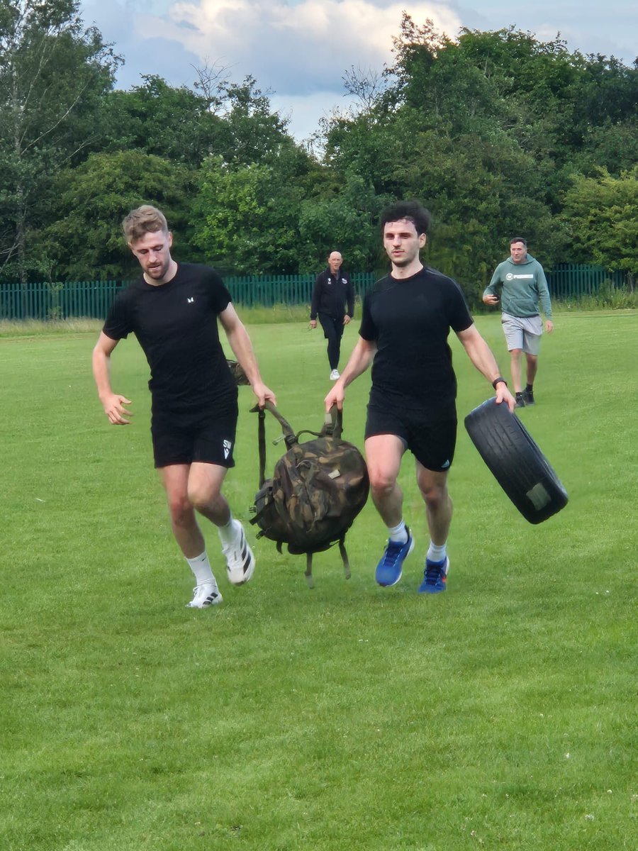 Stoneclough FC (@stonecloughfc1) on Twitter photo The lads went through a military style fitness session last night.
A big thank you to <a href="/DivisionPheniks/">SHOEI @ PHENIKS</a> for putting on a top class session. The lads went through a military style fitness session last night.
A big thank you to <a href="/DivisionPheniks/">SHOEI @ PHENIKS</a> for putting on a top class session.