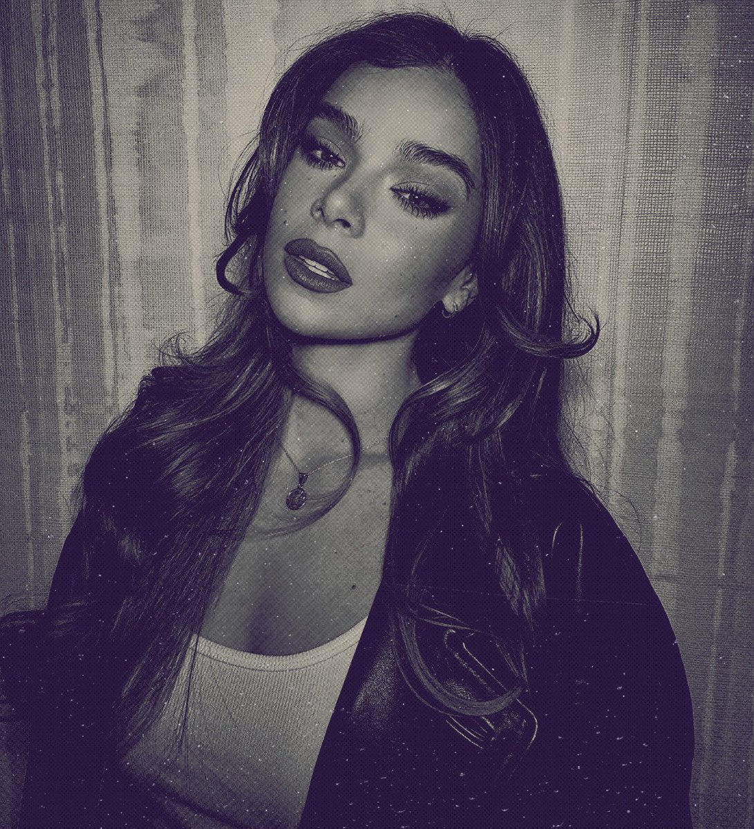 singles  only  😝💜