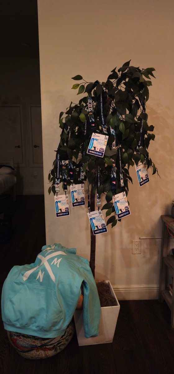 Listos para mañana!!!!!!
<a href="/ttvSherlock/">Sherlock</a> <a href="/Angekiiux/">Ranma</a> <a href="/Regi_195/">STMN Regi</a> <a href="/FrankStarLF/">STMN Frank</a> <a href="/Pachyrisus/">Pachy</a> <a href="/STMNesports/">STMN Esports</a> 
<a href="/UniteLATAM/">Pokémon UNITE Championship Series LATAM</a>