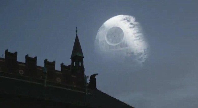 SFChronPitchBot's tweet image. As administration speedruns Andor plot, public grows wary of mysterious new moon