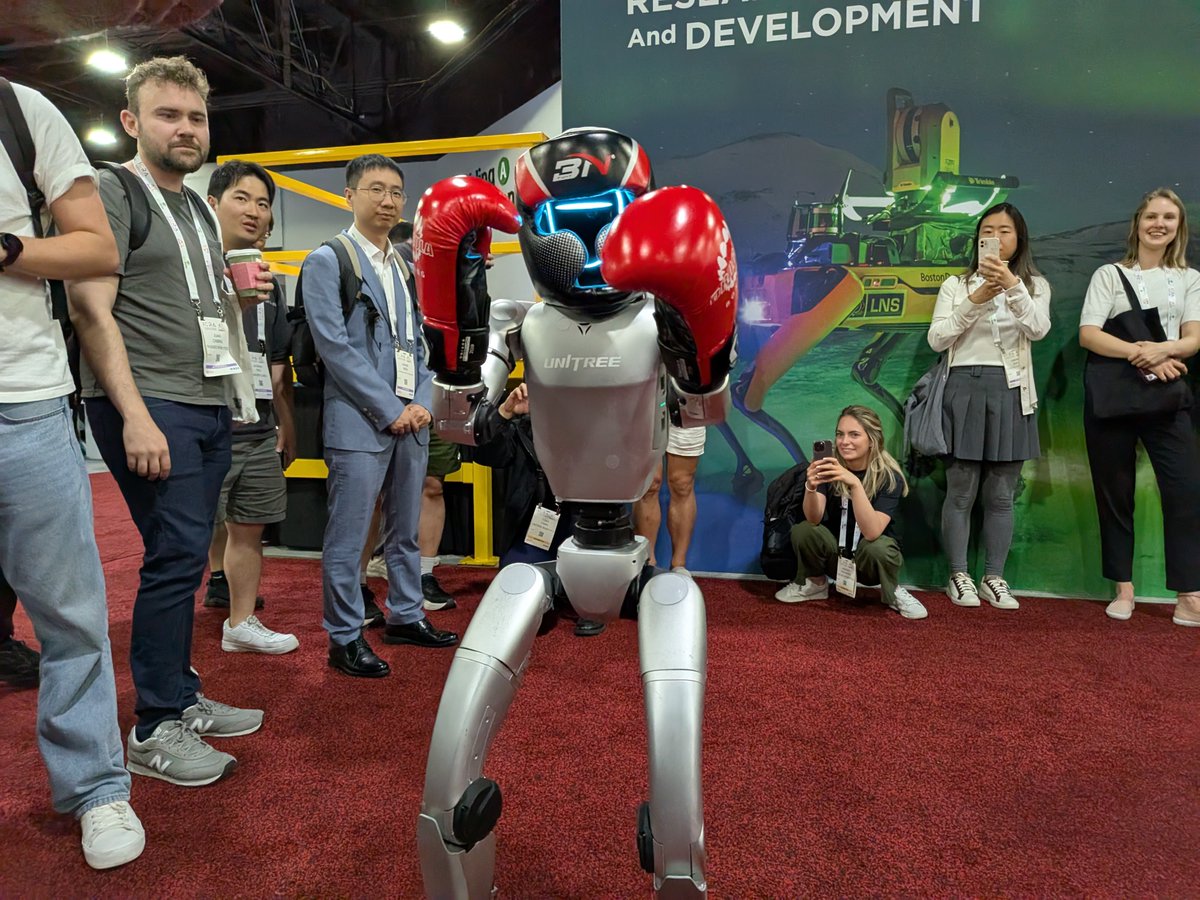 Celebrating a big win for our ANU computing researchers who were recognised for their outstanding contributions at the 2025 IEEE International Conference on Robotics and Automation (ICRA)!
<a href="/roboticsANUComp/">Robotics @ ANU Computing</a> <a href="/ANUComputing/">ANU School of Computing</a>
🔗systems.anu.edu.au/news/2025/06/0…

#research #robotics #anu