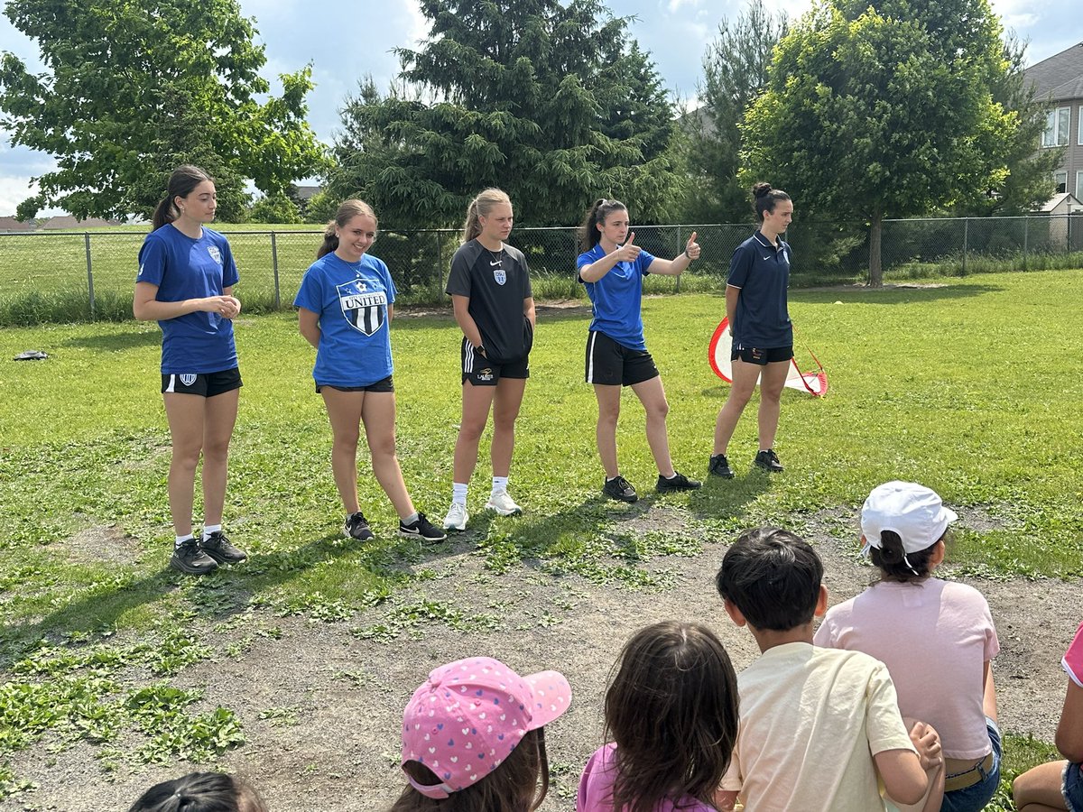 Mrs.Ciampa tweet media