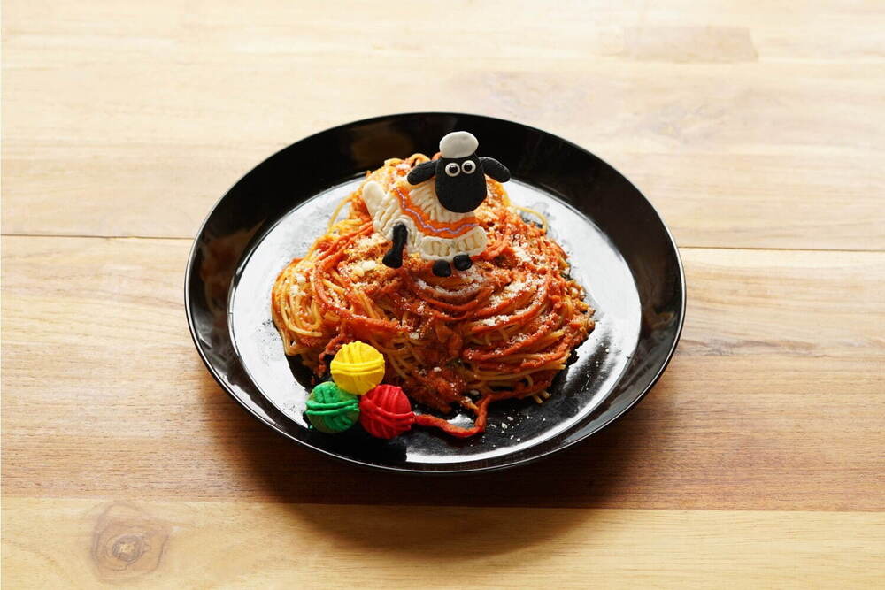 fashionpressnet's tweet photo. 吉祥寺「ひつじのショーン」コラボカフェ、“毛糸風”パスタやグルミットのパフェ風ドリンク - https://t.co/ZYhX6Ut6qh https://t.co/YXVp4vkRdj