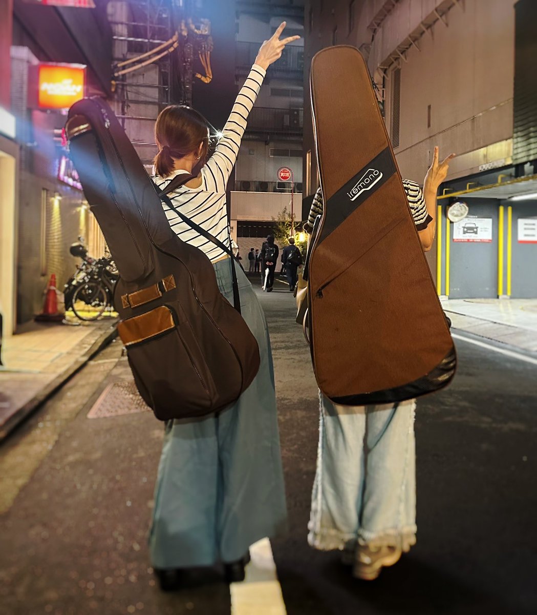 いよいよ本日より開催！！👏🏻👏🏻

💛麻美ゆま💛×🩵希島あいり🩵
念願のコラボLIVE 〜涙、涙、涙〜

当日券はこちら
↪︎t.livepocket.jp/e/asamiyuma

プレミア配信チケット
↪︎twitcasting.tv/shibuyatakeoff…

※17:30~事前物販受付開始🎫
ぜひ思い出に推しチェキ撮ってね🍭💖