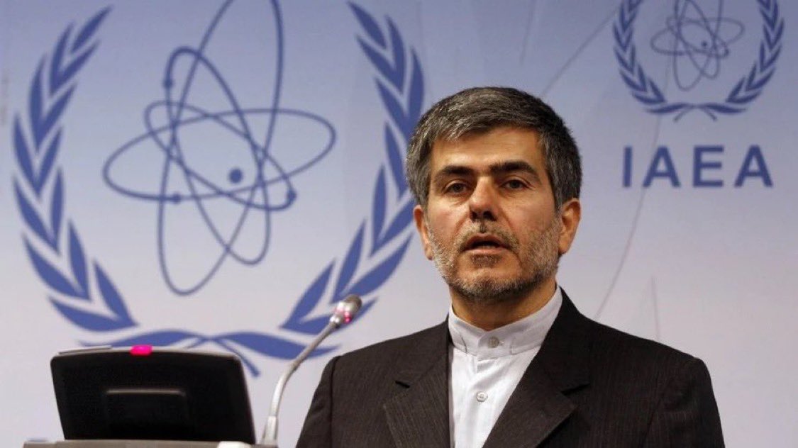 AlertaMundoNews's tweet photo. 🇮🇱🇮🇷 | ÚLTIMA HORA: El ex jefe de la Organización de Energía Atómica de Irán, Faridun Abbasi Davani, fue eliminado en un ataque aéreo israelí. https://t.co/WCqh3MYQtt