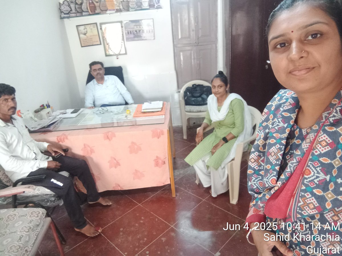 કિશોરી ના વાલી સાથે  માધ્યમિક શાળા ની મુલાકાત અને કિશોરી ને અભ્યાસ કરવા બાબત ચર્ચા કરવામાં આવી. માઘ્યમિક શાળા ના પ્રિનસીપાલ અને શિક્ષક નો સહકાર મળ્યો. ગામ ખા રચીયા 2કોડ 130સેજો પાનેલી ઘટક ઉપલેટા જિલ્લો રાજકોટ.