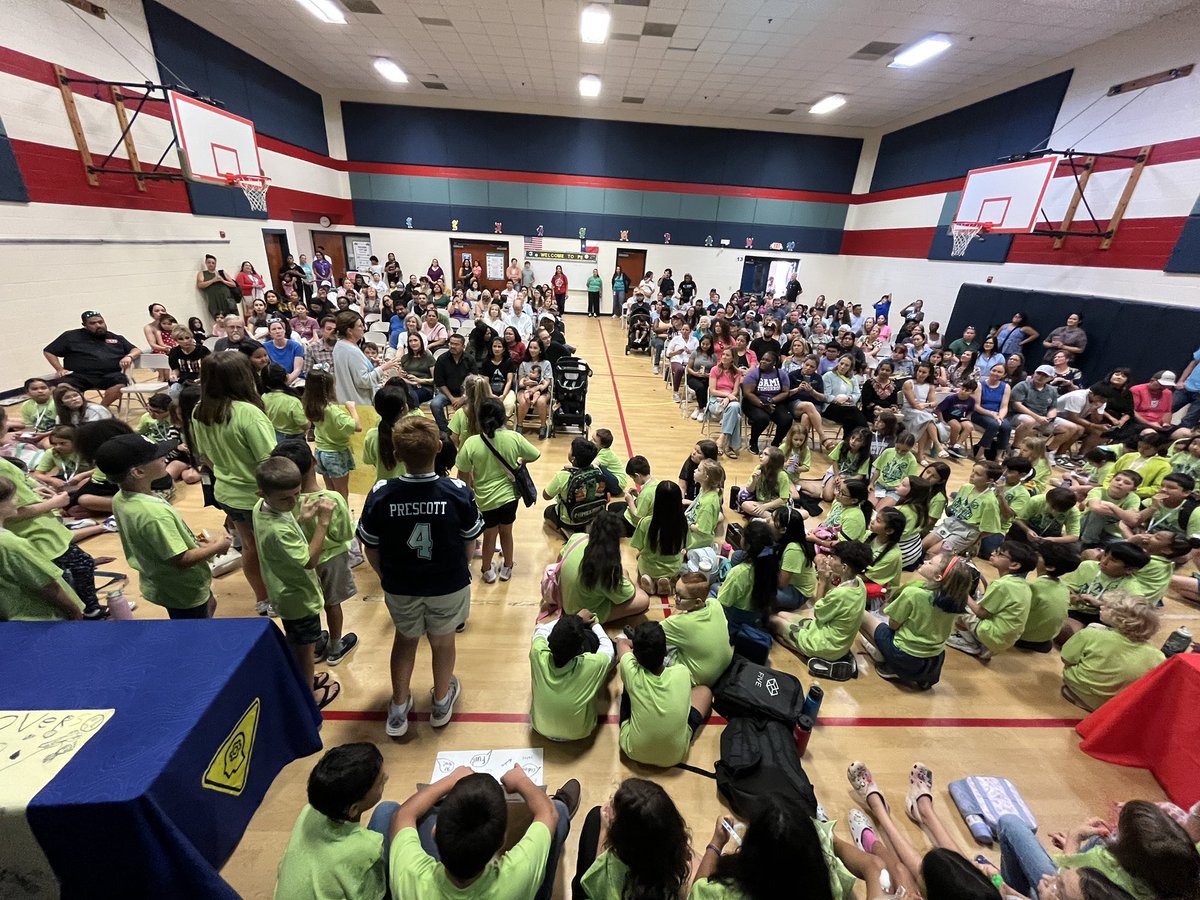 TeacherFlu's tweet image. Much more to come, but our G/T camp, Camp Enrich was such a huge success. More campuses, students, and parents than ever. So proud of this. And I get to consume it as a parent. My kids had a blast due to the hard work of their teachers. Feeling thankful for this community!