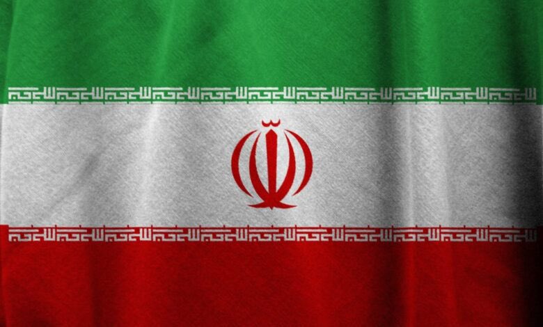 Za_hraa11's tweet photo. لا يشمُت بالشُرفاء إلا فاقد الشرف و خبيث الأصل .. https://t.co/ALMRjkkFt7