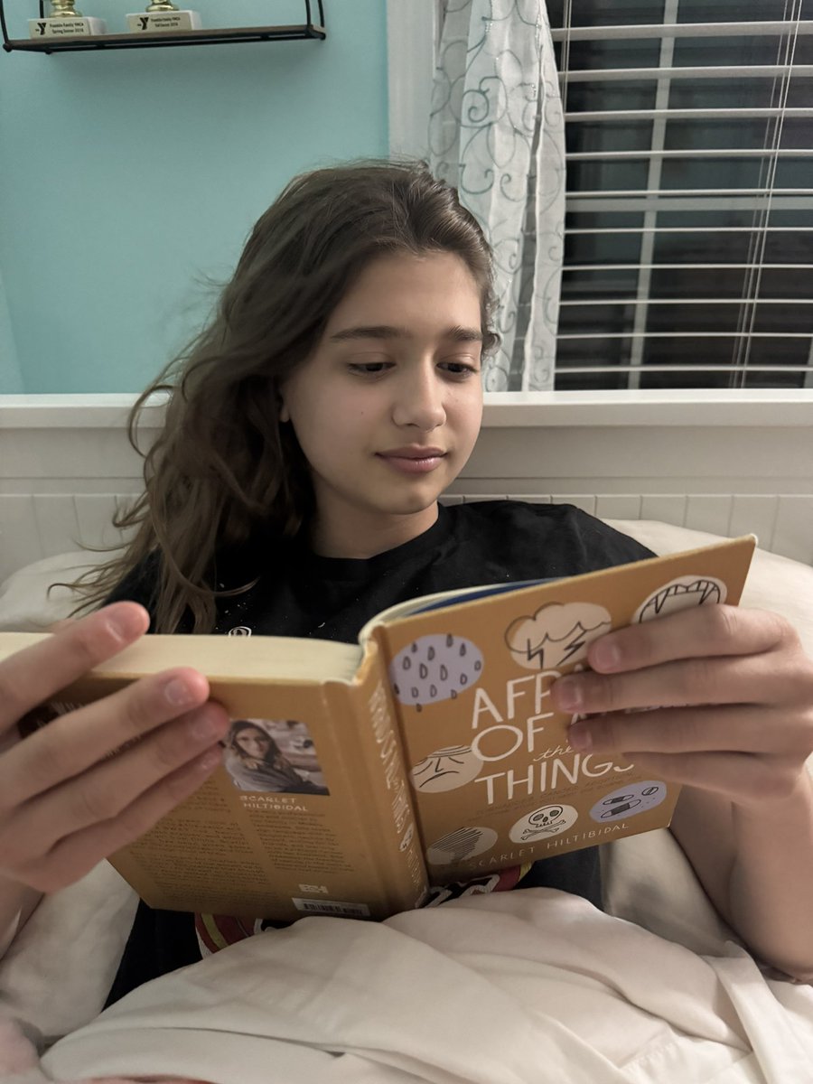 ScarletEH's tweet photo. I knew this day would come. 😬 Hoping she doesn't leave a 1-star review. #afraidofallthethings @BHpub https://t.co/G3eDYoqVQD