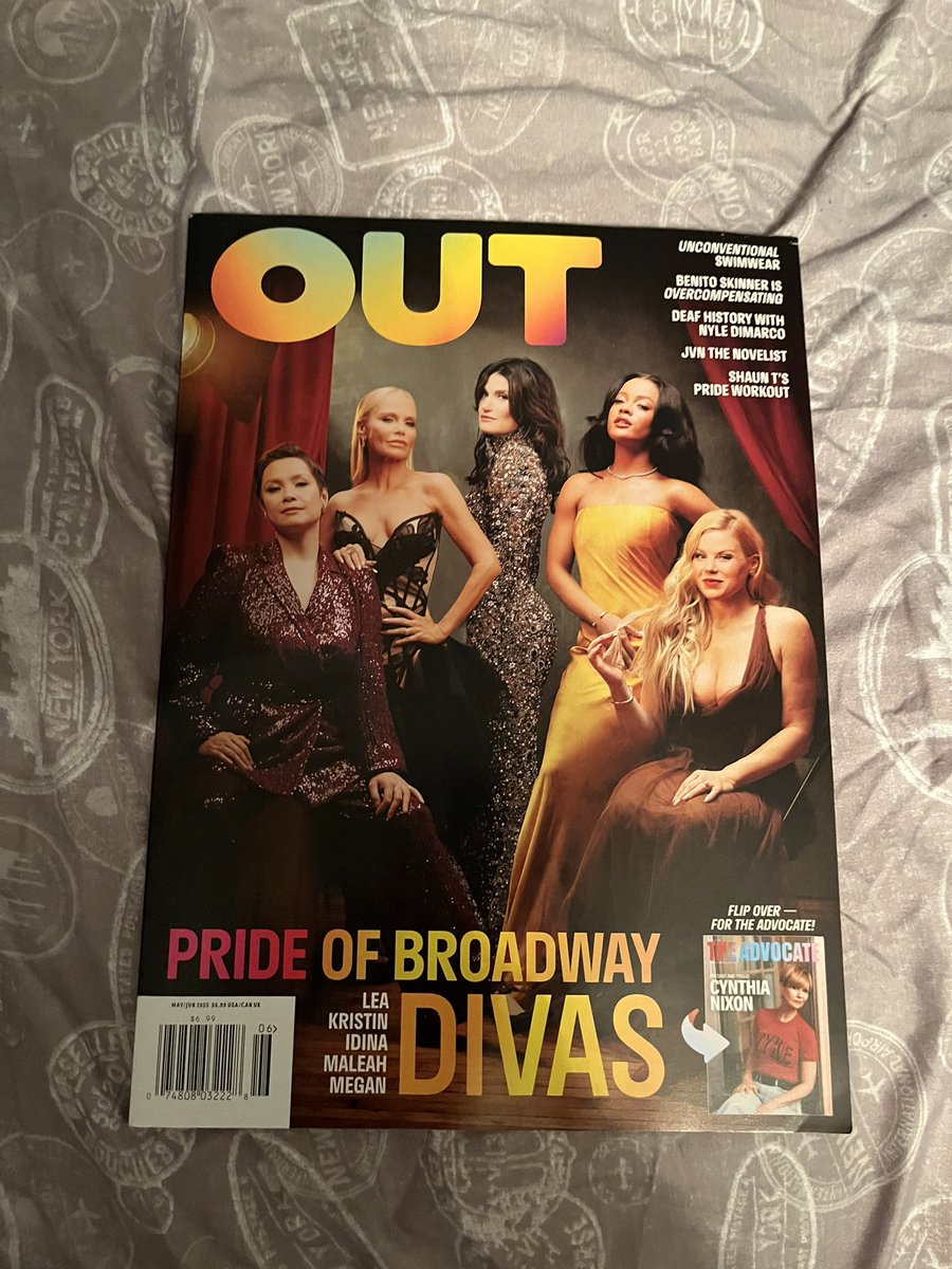 MY SISTER GOT THIS FOR ME BRB CRYING!!! 😭😭😭