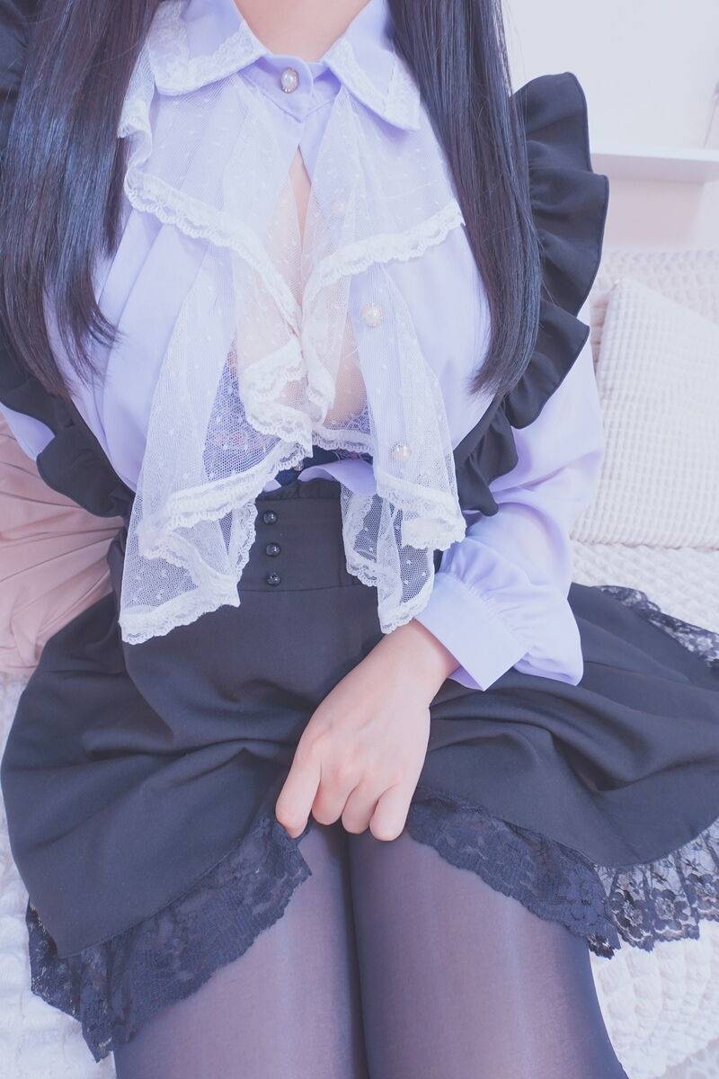 ayanoaya29's tweet photo. ちらっ🩵 https://t.co/T6IOuinNcA