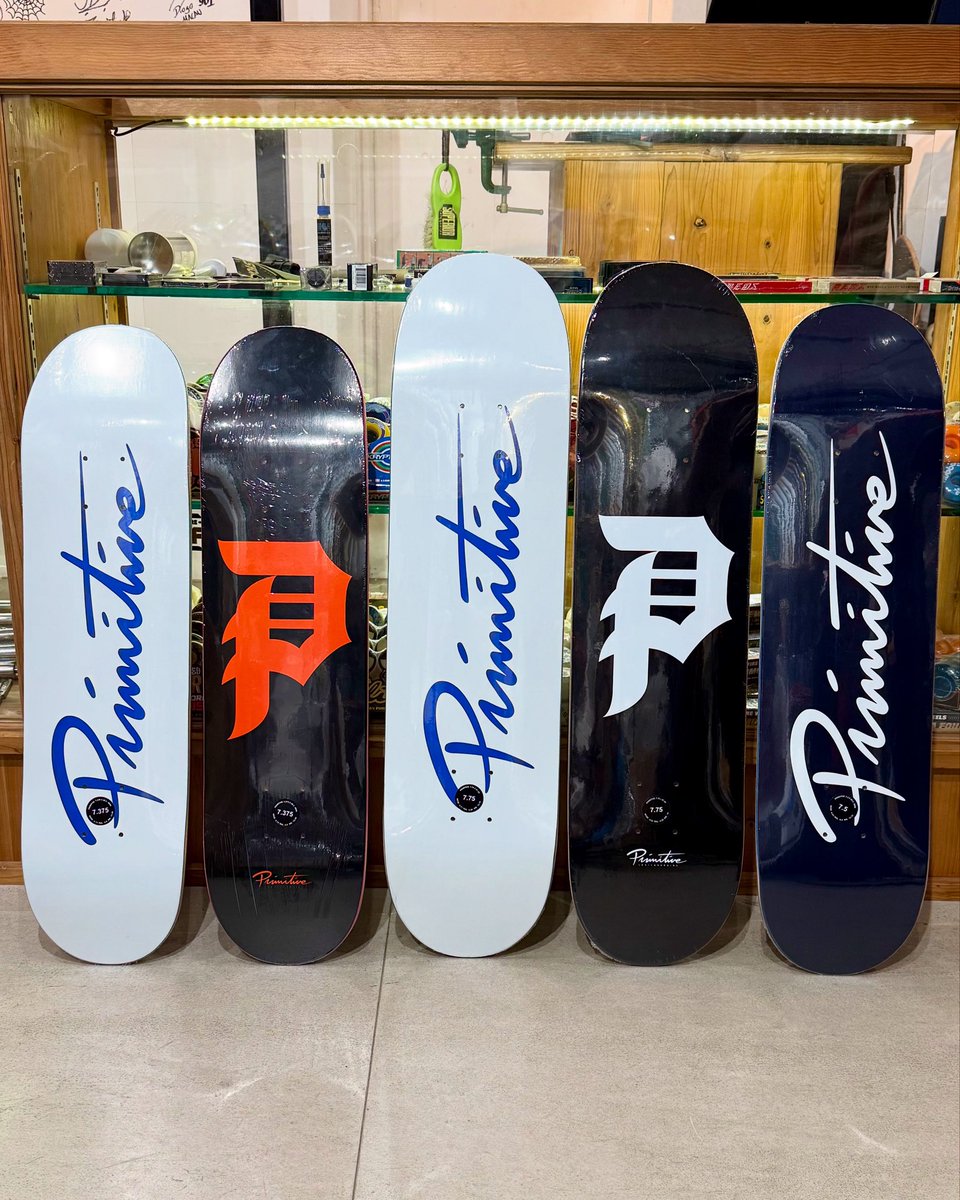 Stoke_sk8's tweet image. Primitiveよりチームデッキがキッズモデル含めて各サイズ入荷。
お値段もお手頃になっています。

【 stoke-shop.com/collections/pr… 】

#スケートショップ #全国通販