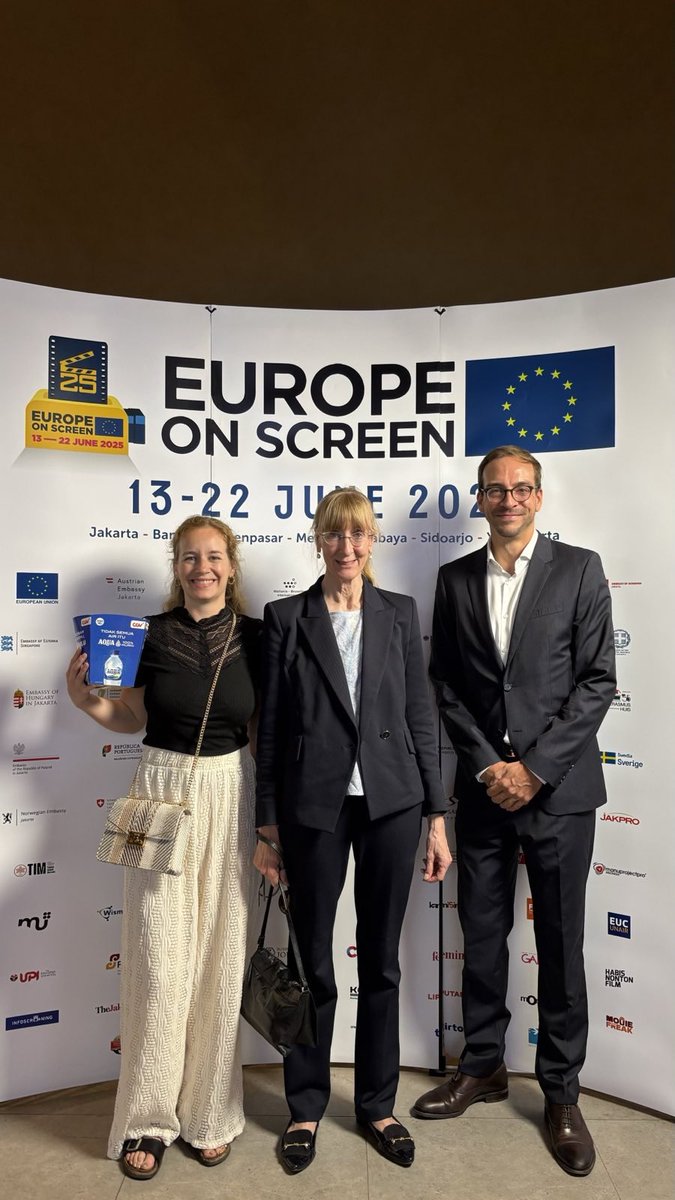 Tim Kedubes Jerman bangga bisa hadir dalam pembukaan Festival Film <a href="/EuropeonScreen/">Europe on Screen</a>, sekaligus pemutaran perdana “Circusboy”, dokumenter asal Jerman, di 🇮🇩

Bersiaplah untuk 11 hari sinema Eropa di berbagai penjuru Indonesia, bebas biaya!

Ayo nonton film! 🍿

#EoS25