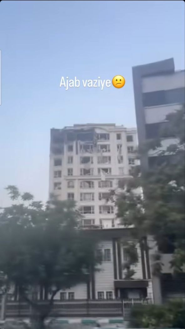 shawn_bhs's tweet photo. حالا صحبتاتونو کاری ندارم ولی همین حوالی خونه ما رو زدن و چندتا از دوستامم توی خیابونن خیلی حواستون به خودتون و خانوادتون باشه❗ https://t.co/MLoGfuu1LZ