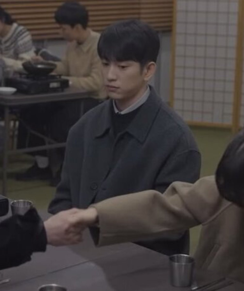 kdrama_menfess's tweet photo. •kdm• 🔥 Our unwritten Seoul 🔥

Laki-laki tidak bercerita tapi prengat prengut https://t.co/cKlqTl37eL