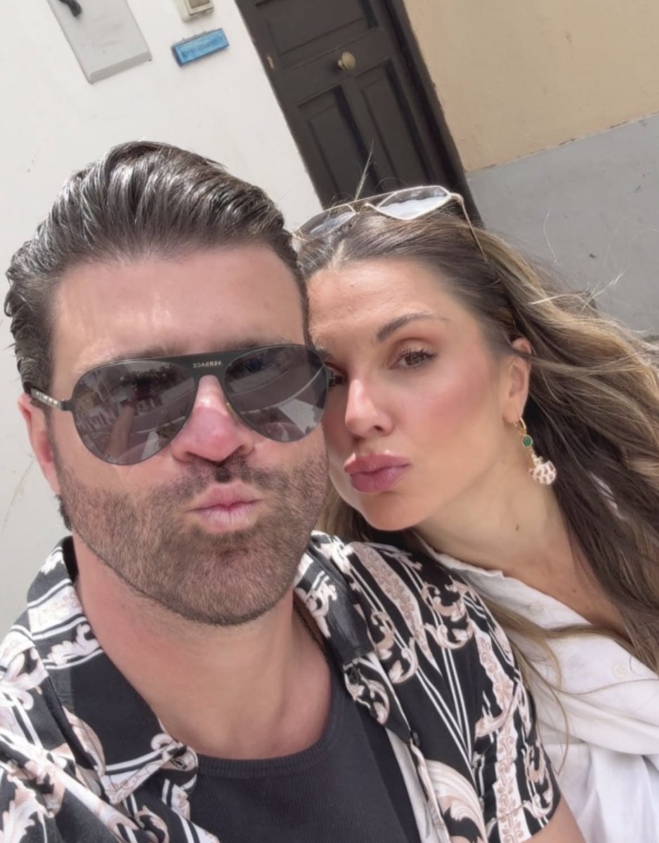 gabialvesp2's tweet photo. Amo tanto 🧿🙏💕🥰 https://t.co/zNtiOhC95g