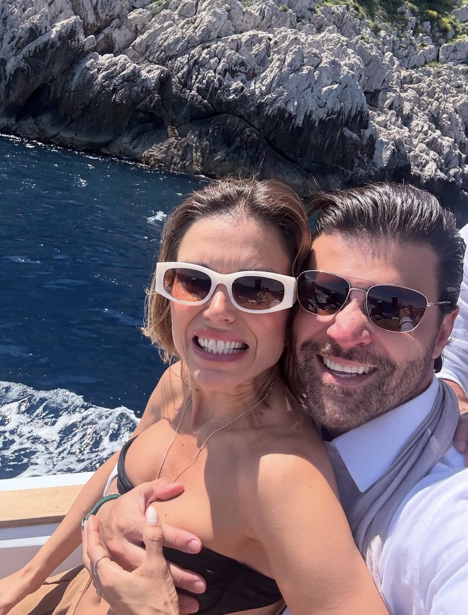 gabialvesp2's tweet photo. Amo tanto 🧿🙏💕🥰 https://t.co/zNtiOhC95g