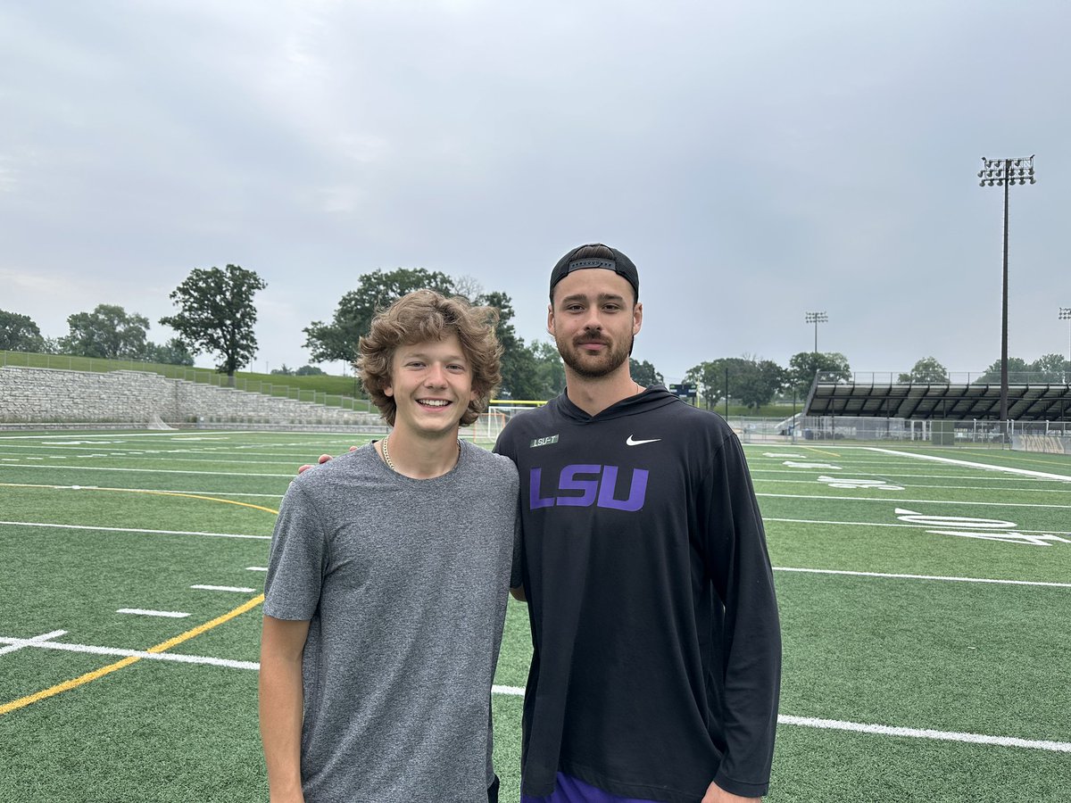 Thanks <a href="/blakeochsendorf/">Blake Ochsendorf</a> for coming to Rosemount for a great punting focused workout today. 

<a href="/CoachZauner/">Gary Zauner</a> <a href="/SpecialTeamsFB/">Coach Chris Husby</a> <a href="/Phase3Kicking/">Phase 3 Kicking</a> <a href="/CoachKenBecka/">Ken Becka</a> <a href="/PrepRedzoneMN/">Prep Redzone Minnesota</a> <a href="/CSAPrepStar/">PREPSTAR</a> <a href="/NWahlScouting/">Nate Wahl</a> <a href="/MaxPreps/">MaxPreps</a>