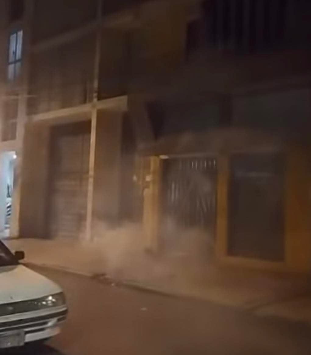 Las sede del MAS en Cochabamba fue tomada, al igual que en Vinto se levantaron contra los Narco Chapareños y los hicieron escapar, toda sede Masista debe ser tomada en todo el país.