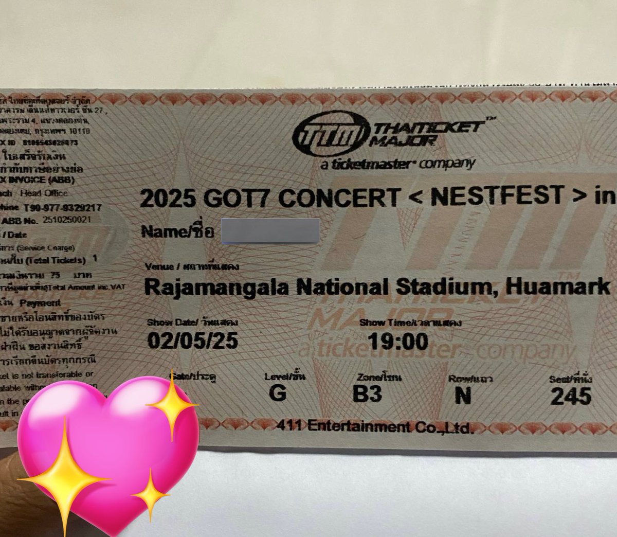 LISAYAAAAA4's tweet photo. จากลูกค้าตอนคอนgot7มาส่งรูปบัตรให้ก่อนรับคิวกดบัตรคอนรอบนี้  #รีวิวยูย่า https://t.co/PpLn8ACCiE