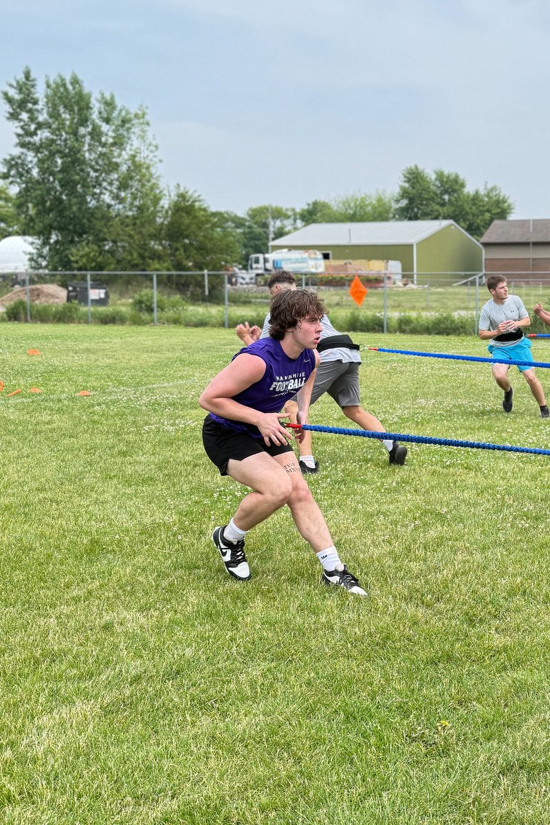 MccarteColin's tweet image. Put In Some Extra Work After Camp — Getting 1% Better Every Day!
@WHIPS_football @TimHaak2