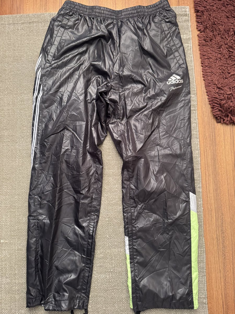 nylonmanclip tweet media