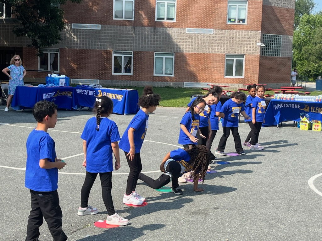 Mada Gray (@whetstonecsl) on Twitter photo Thanks to our partnership with the Glen Echo Choreography Project, our <a href="/Whetstone_ES/">Whetstone ES</a> students performed at our Incoming Kindergarten Playdate! Our incoming Kinders received a sneak peak at after-school clubs to look forward to next school year. <a href="/CSconnect_MCPS/">MCPS Community Schools Team</a> <a href="/glenechopark/">Glen Echo Park</a> Thanks to our partnership with the Glen Echo Choreography Project, our <a href="/Whetstone_ES/">Whetstone ES</a> students performed at our Incoming Kindergarten Playdate! Our incoming Kinders received a sneak peak at after-school clubs to look forward to next school year. <a href="/CSconnect_MCPS/">MCPS Community Schools Team</a> <a href="/glenechopark/">Glen Echo Park</a>