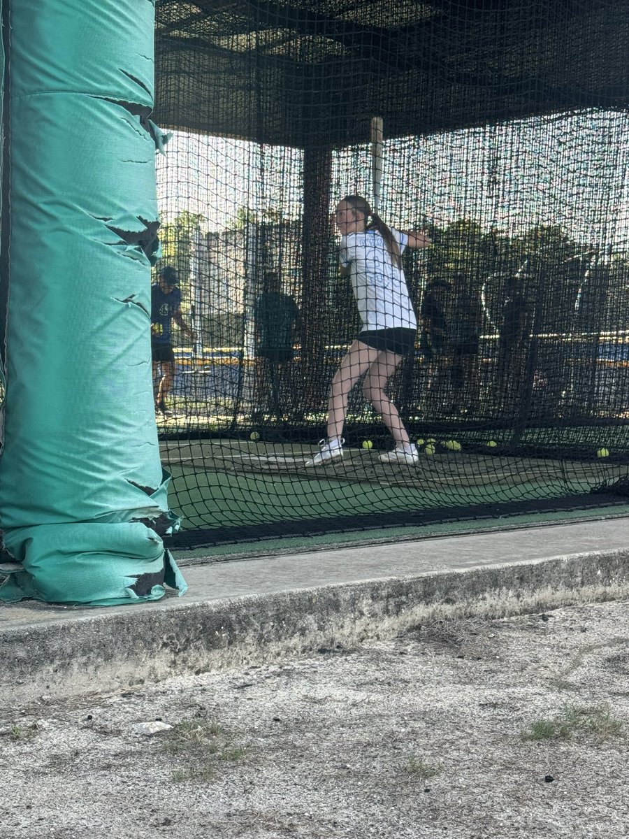 RyleyChamp2027's tweet photo. Can’t wait to hit the turf tomorrow! Big tournament this weekend — ready to compete, push my limits, and keep raising the bar. Let’s get it! 💪🥎🔥@FLEliteChamp @LakehawkSB @GyreneSoftball @georgiapgf @USFSoftball @STU_Softball https://t.co/4atNA4QRHs