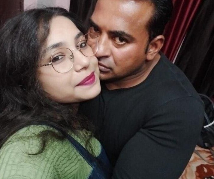 Their affair started here 🌚