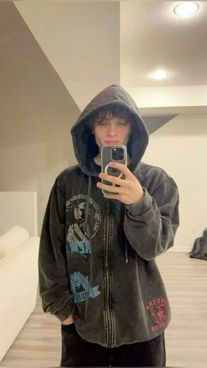 corruptid's tweet image. late night post?