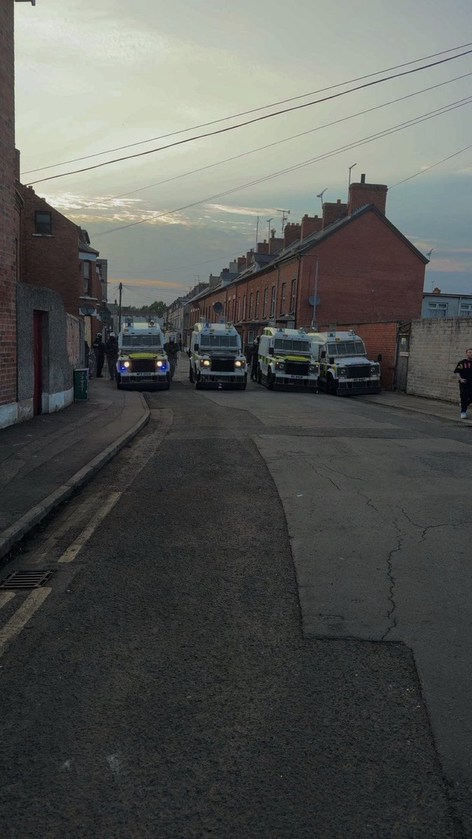 EmKayRL's tweet photo. I want this to end🙁 
23 years of living here and it’s the worst I’ve ever seen it. 

United Kingdom &amp; Northern Irish Governments failed us, so this is what it comes to…

What a shame😞 https://t.co/WMBSKXtKvj
