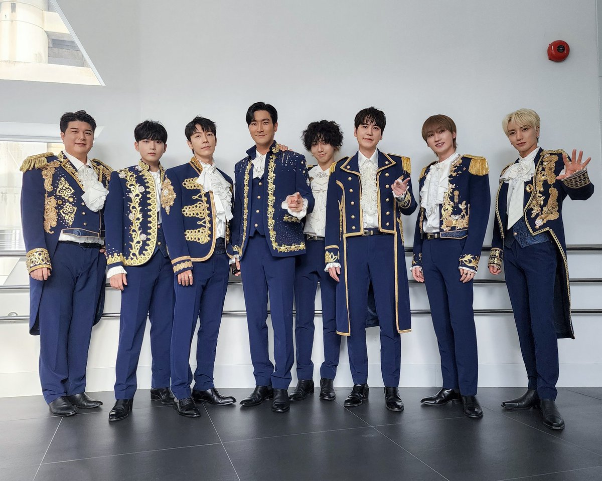 🔥 Calling all USA ELF 🔥
Please consider us <a href="/SJofficial/">SUPER JUNIOR</a> 💙
🇺🇸 🇺🇸 🇺🇸 🇺🇸 🇺🇸 🇺🇸 🇺🇸 🇺🇸 🇺🇸 🇺🇸 🇺🇸
SUPER SHOW 10 IN USA
#WeWantSS10inUSA
#WeAreUSAELF

<a href="/SMTOWNGLOBAL/">SMTOWN</a> <a href="/SJofficial/">SUPER JUNIOR</a> 

#SUPERJUNIOR #SUPERSHOW10 
#20th_Anniversary_Tour