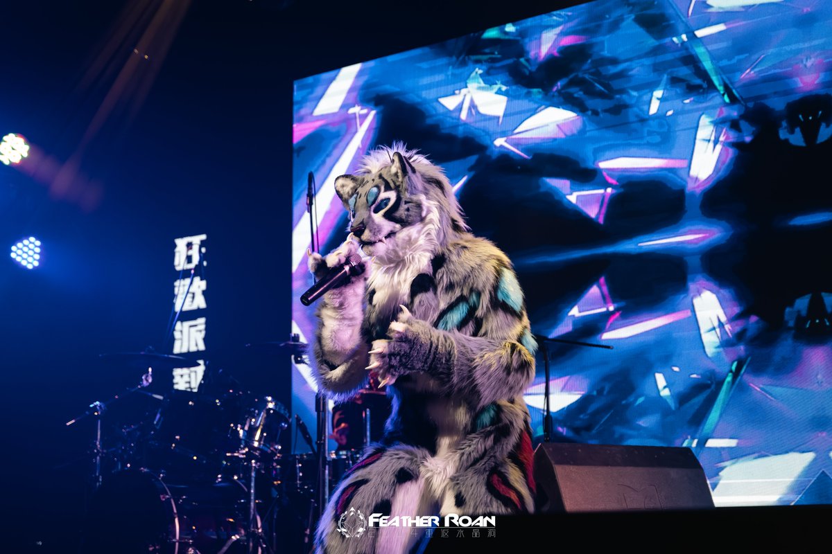 2024.12.14 Nuzone 2F 

羅恩 重返水晶洞 ( Back To Crystal Cave )

Album Link on Spotify : 
open.spotify.com/album/2PUF5zZT…

Photo by AD