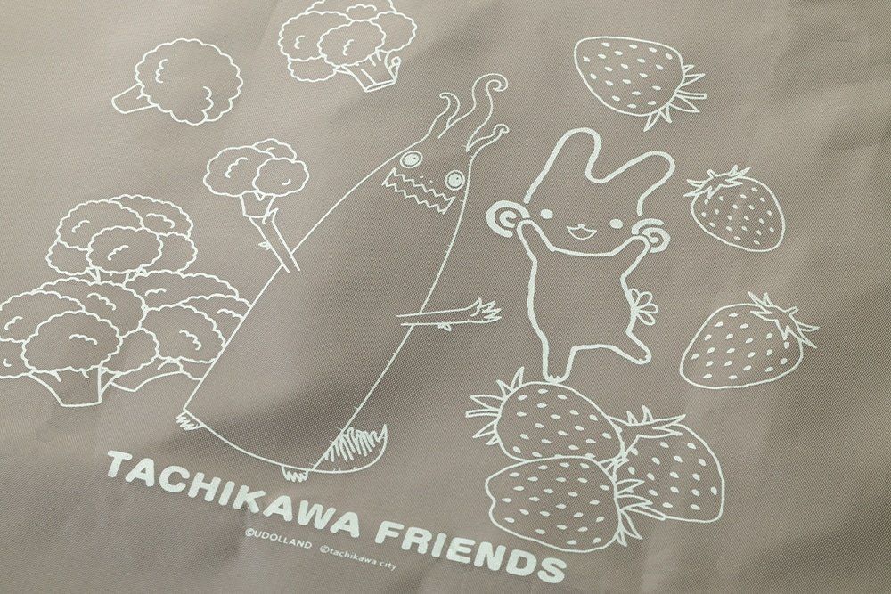 【コトブキヤ日本橋3F】ご予約受付開始！：2025年7月発売予定「ウドラ&amp;くるりんラベルシリーズ 折りたたみ保冷トートバッグ」（税込￥1,650）
#ウドラ＆#くるりん ラベルシリーズグッズに折りたたみ保冷トートバッグが登場！
2Lペットボトルが3本入る容量とファスナー付きでしっかりと収納できます♪