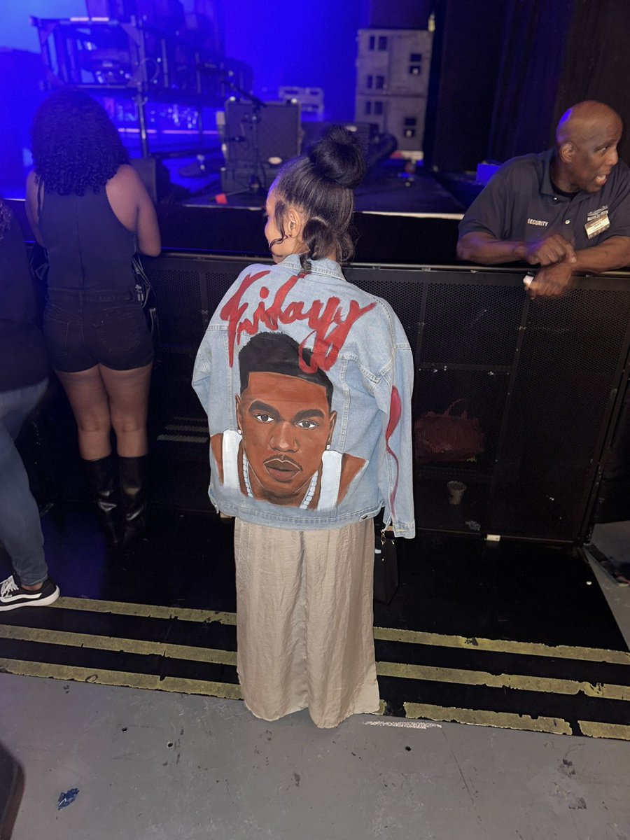 LIFEOfAPISCES's tweet image. Fridayy @fridayy