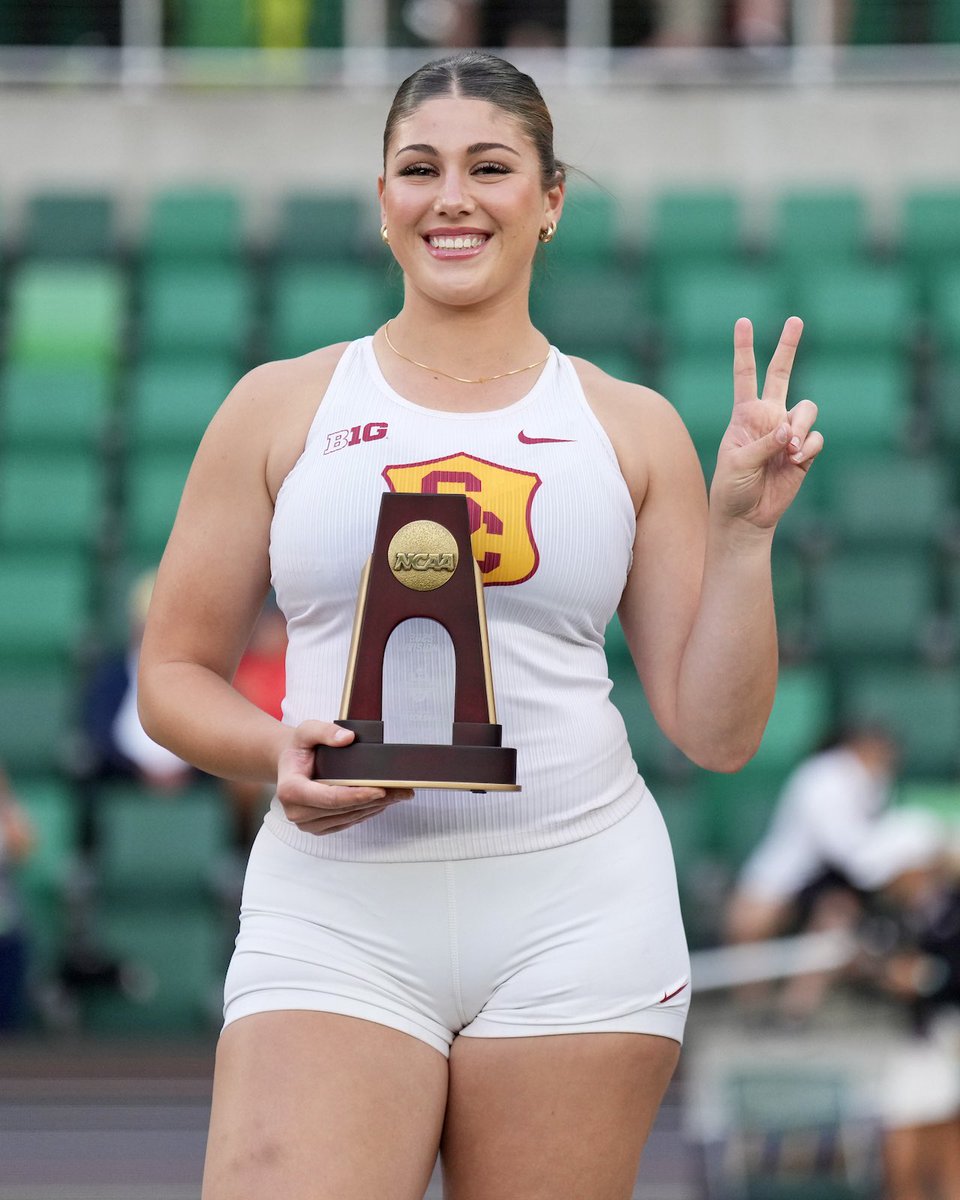 A strong freshman season for Ashley Erasmus ✌️